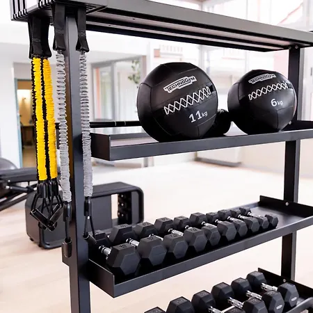 Hotiday 迪亚诺马里纳