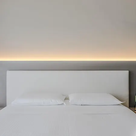 Hotell Hotiday Diano Marina