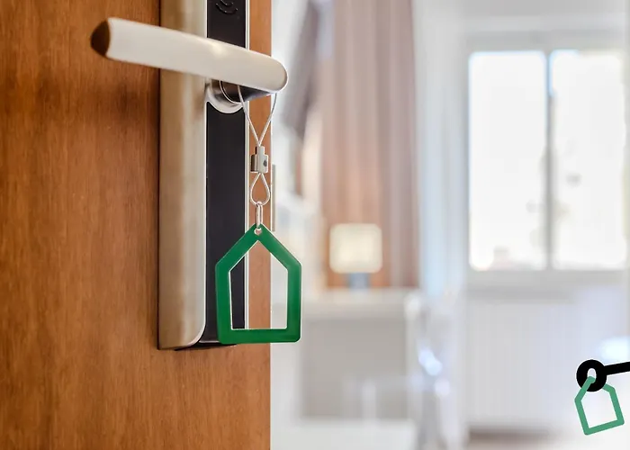 Hotiday ホテル ディアーノ・マリーナ