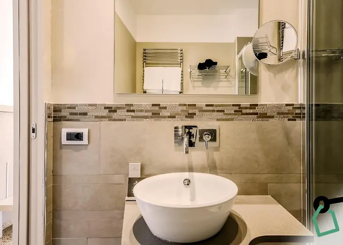 Hotiday ホテル ディアーノ・マリーナ